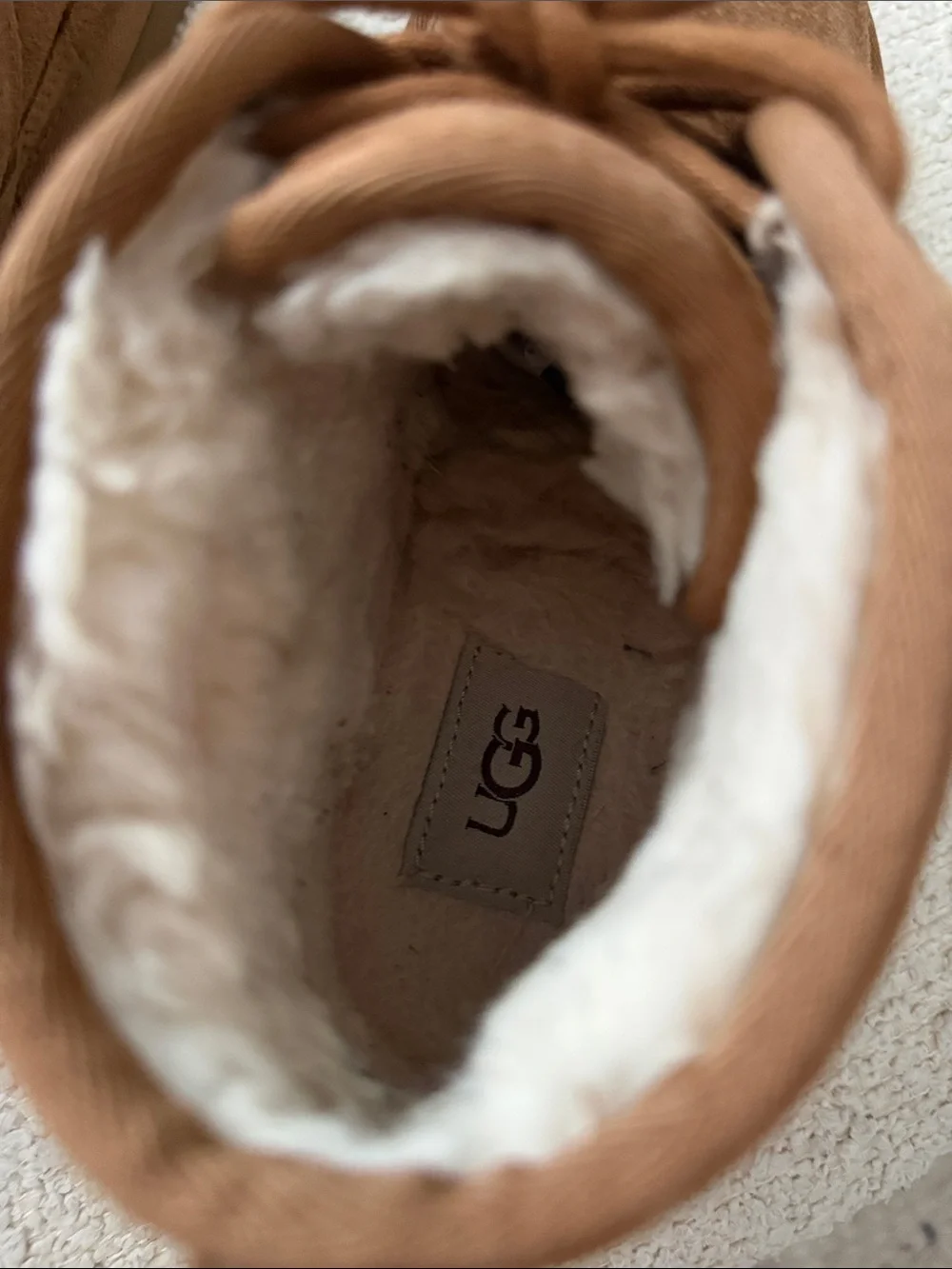 UGG Neumel Men’s Size 7 Chestnut Suede Shearling Lined Chukka Boots 1094239